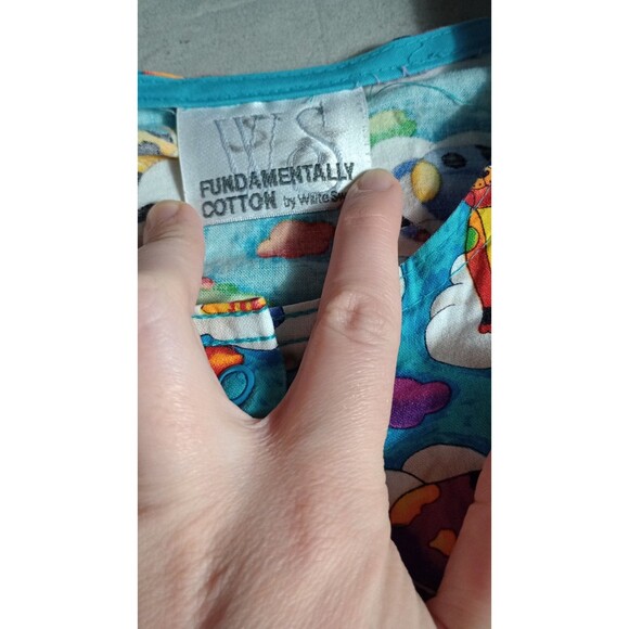 Fundamentally Cotton White Swan Scrub Top Cat Vet Theme Blue Women’s XL - Picture 2 of 7